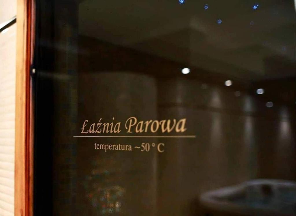 Hotel Dwor Czarneckiego à Porosły Extérieur photo